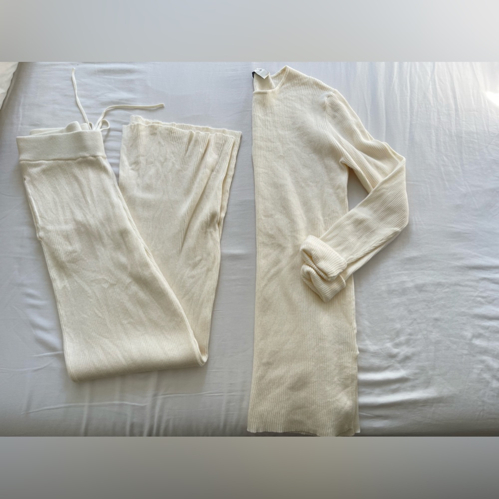 Veiled Collection Pant Set - Picture 2 of 4